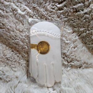 Vintage children's gloves, never used, in original packaging